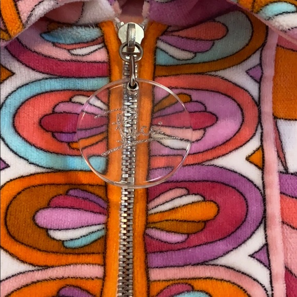 Emilio Pucci Zip Romper. Size 6 - Picture 3 of 11